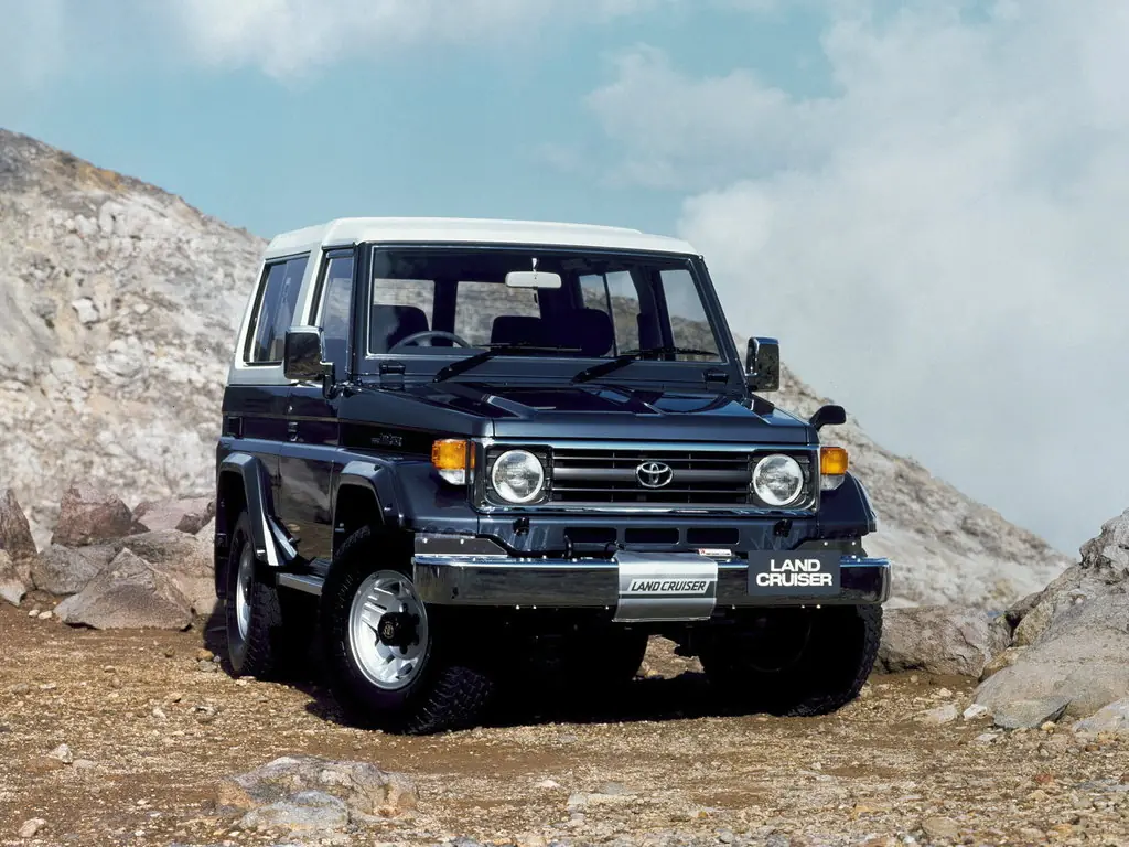 Toyota Land Cruiser (HZJ70V, HZJ73V, HZJ73HV) 8 поколение, рестайлинг, джип/suv 3 дв. (01.1995 - 07.1999)
